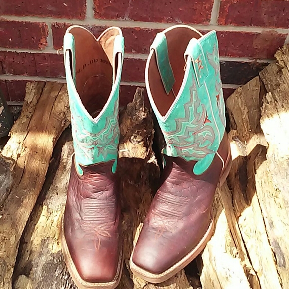 Tony Lama Other - Tony Lana Chisel Toe Cowboy Boots